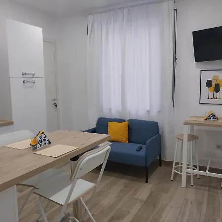 Civico 137 Bed & Breakfast *